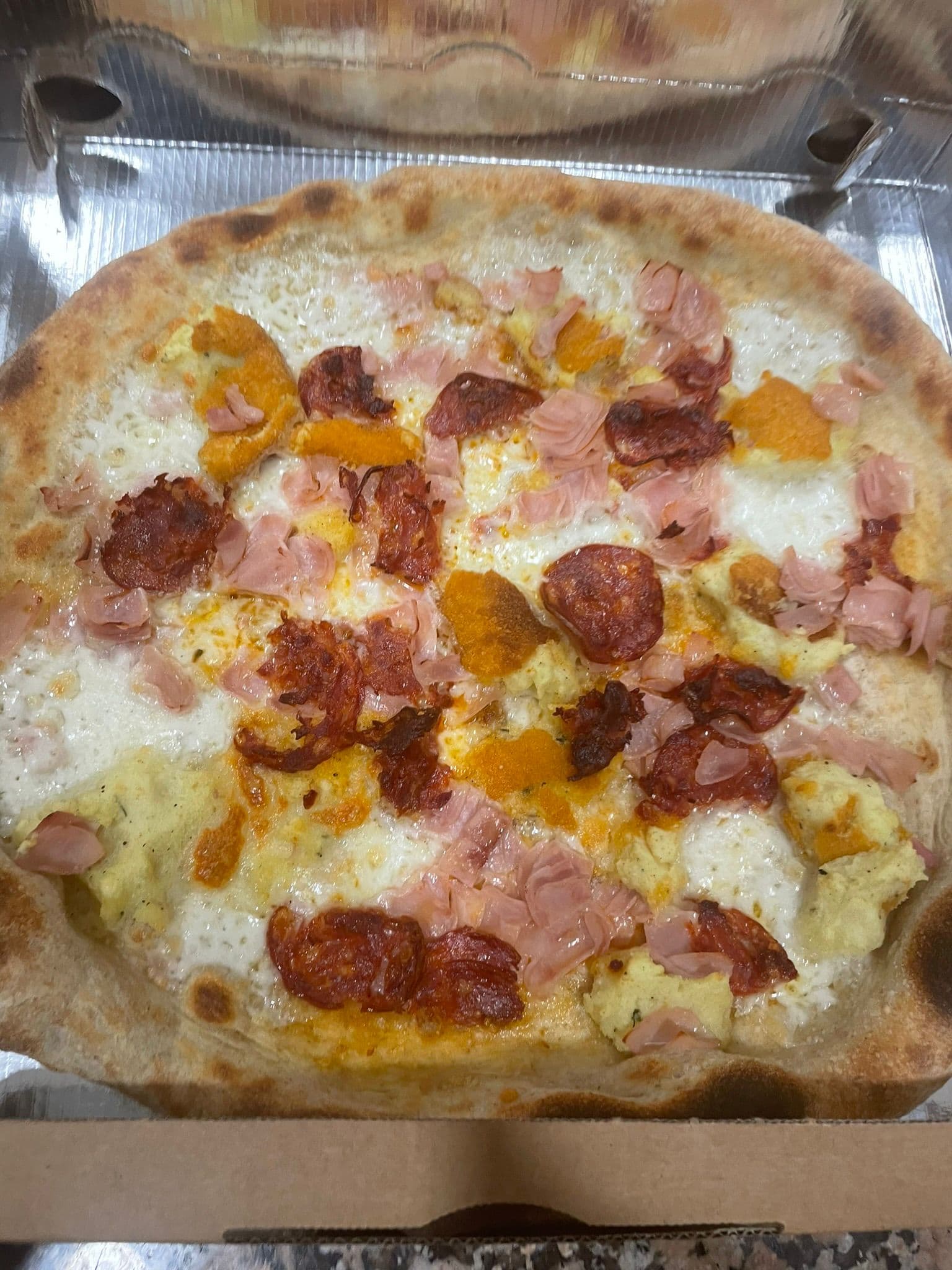 Pizza Salsiccia e Friarielli — specialità napoletana di Jamm Bell